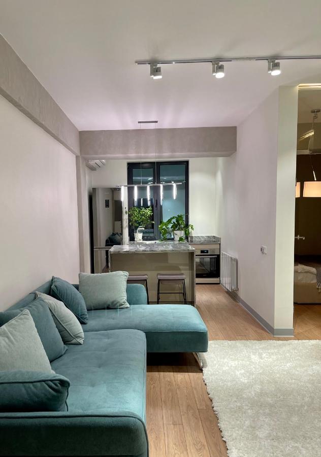 Logvinenko Apartment Bishkek Luaran gambar